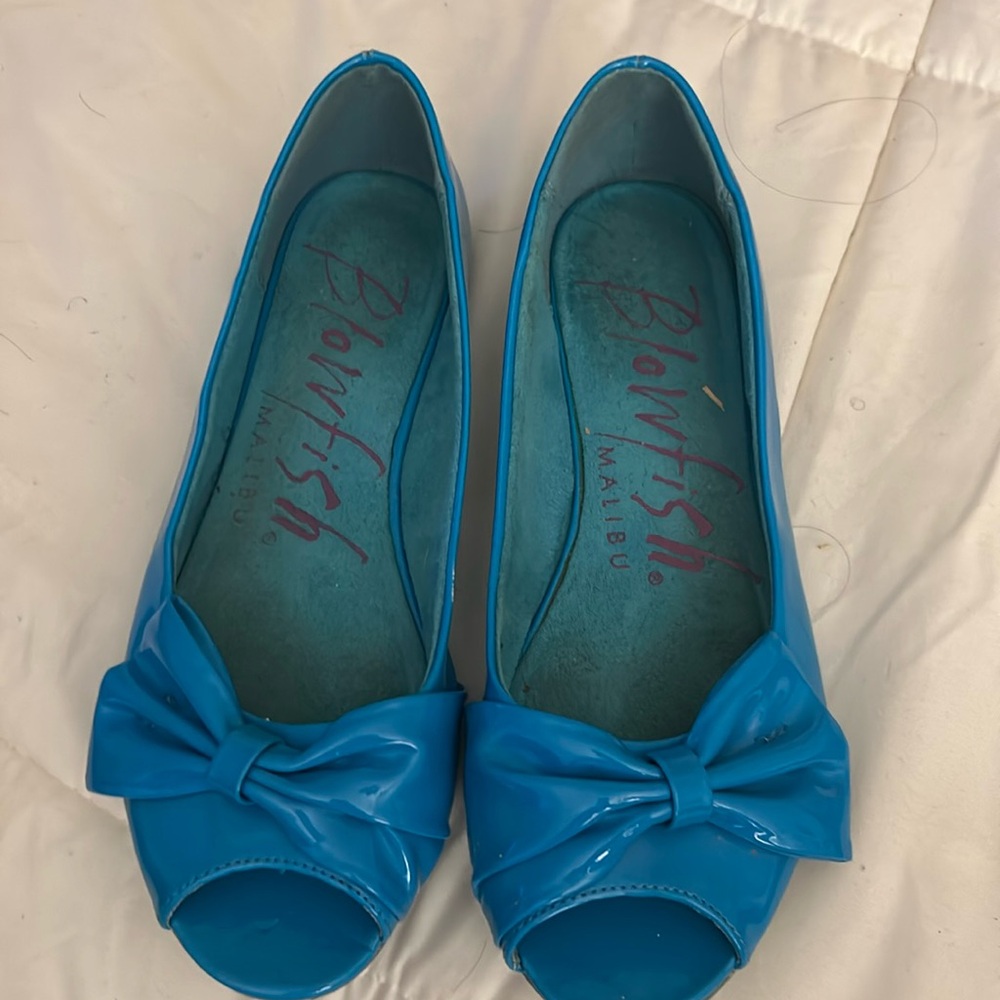 Open toe Flats